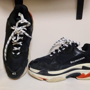Balenciaga Triple S